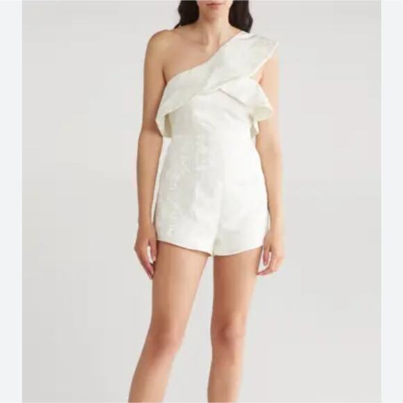 Lulus Pants - Sale !Lulu's One Shoulder Romper NWT